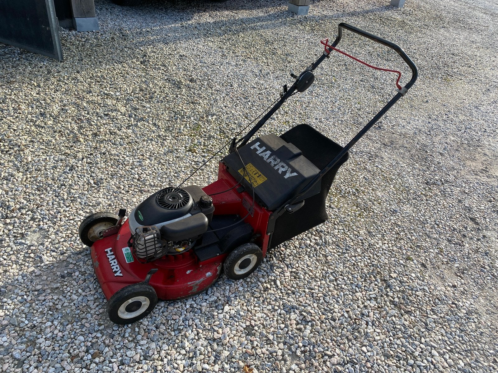 Harry gazonmaaier voor onderdelen, Cirkelmaaier, Ophalen, Gebruikt, Benzine-grasmaaier