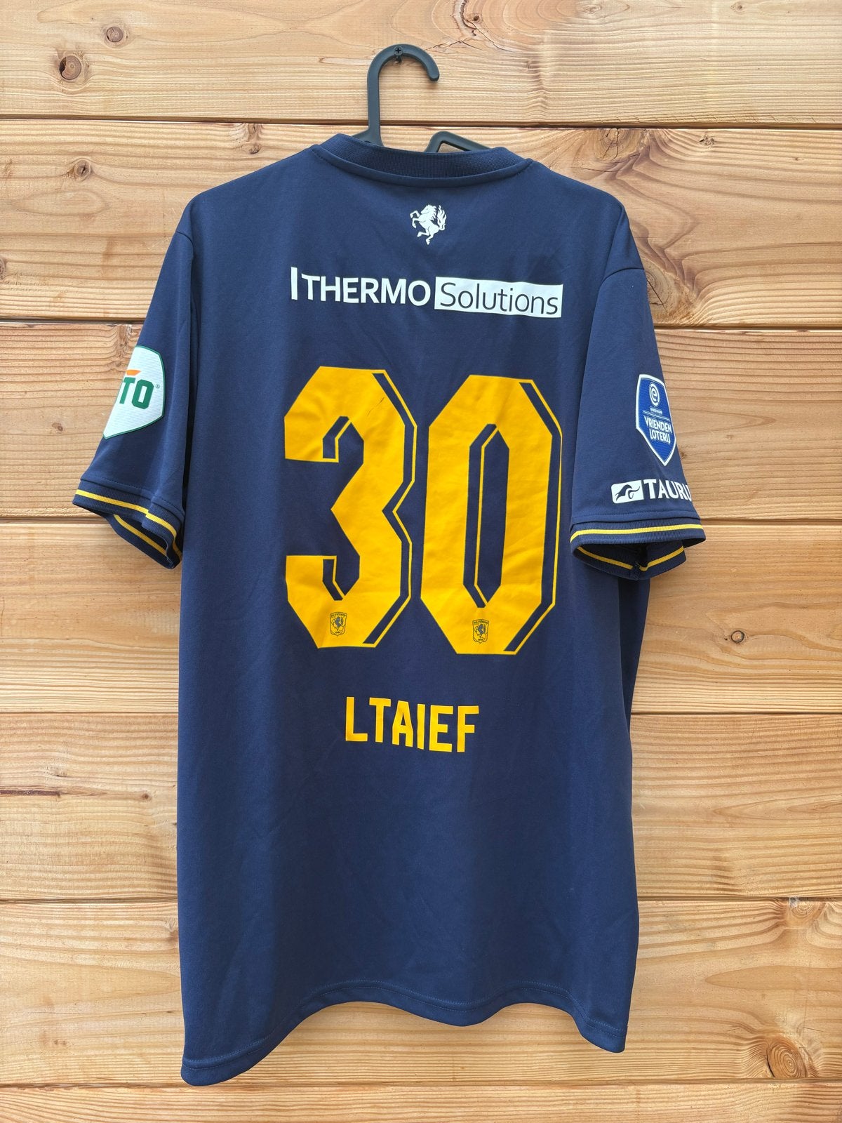 FC Twente matchworn shirt  2023/2024 Ltaief #30 Maat L, Verzamelen, Ophalen of Verzenden, Zo goed als nieuw, F.C. Twente, Shirt