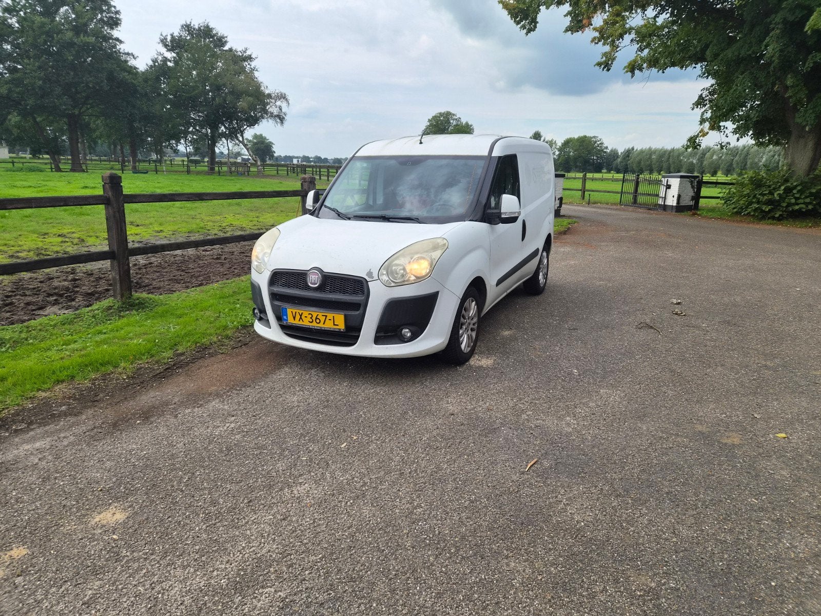 Fiat Doblo C 1.2 2012, Voorwielaandrijving, Stof, 4 cilinders, Wit