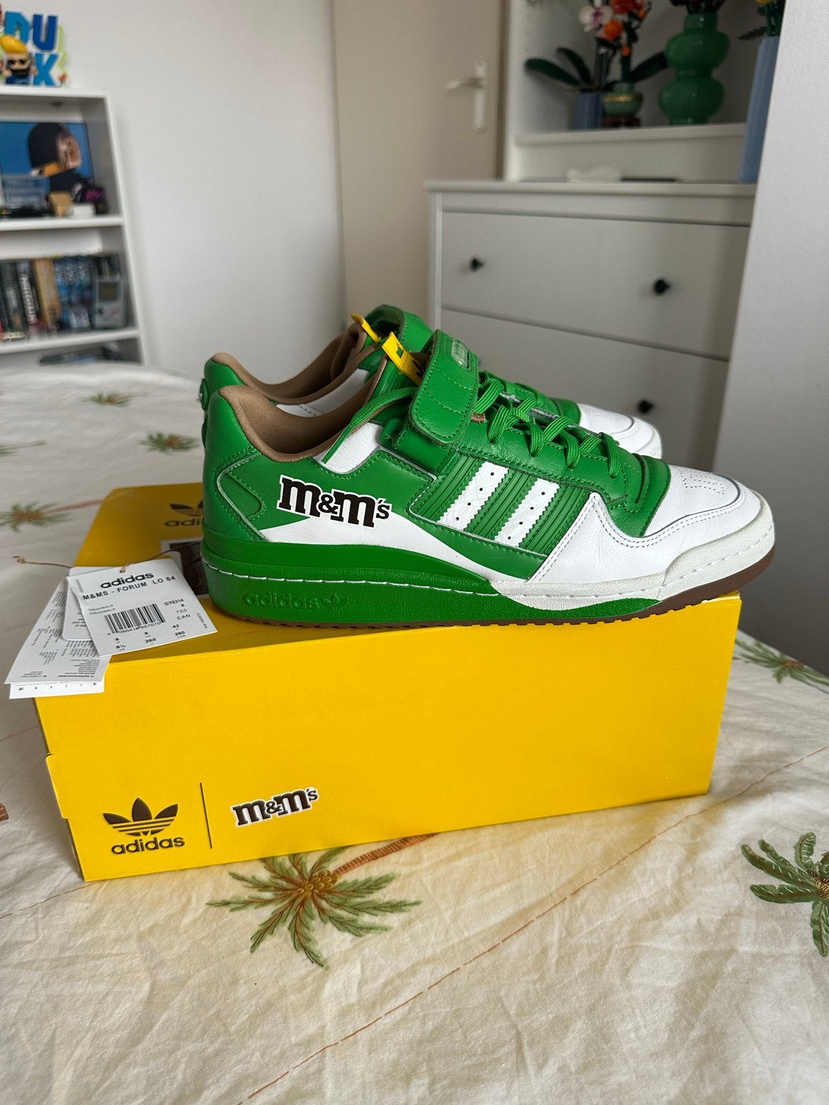 Adidas Forum Low 84 M&M's Green - Maat 42, Ophalen of Verzenden, Nieuw, Overige kleuren, Sneakers of Gympen
