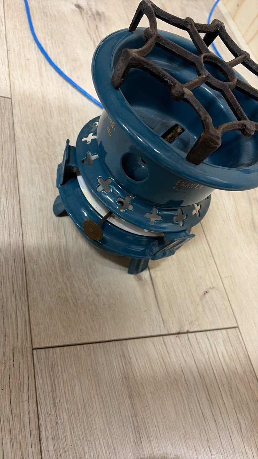 Blauw Emaille petroleum stel met Gietijzeren Rooster, Antiek en Kunst, Ophalen