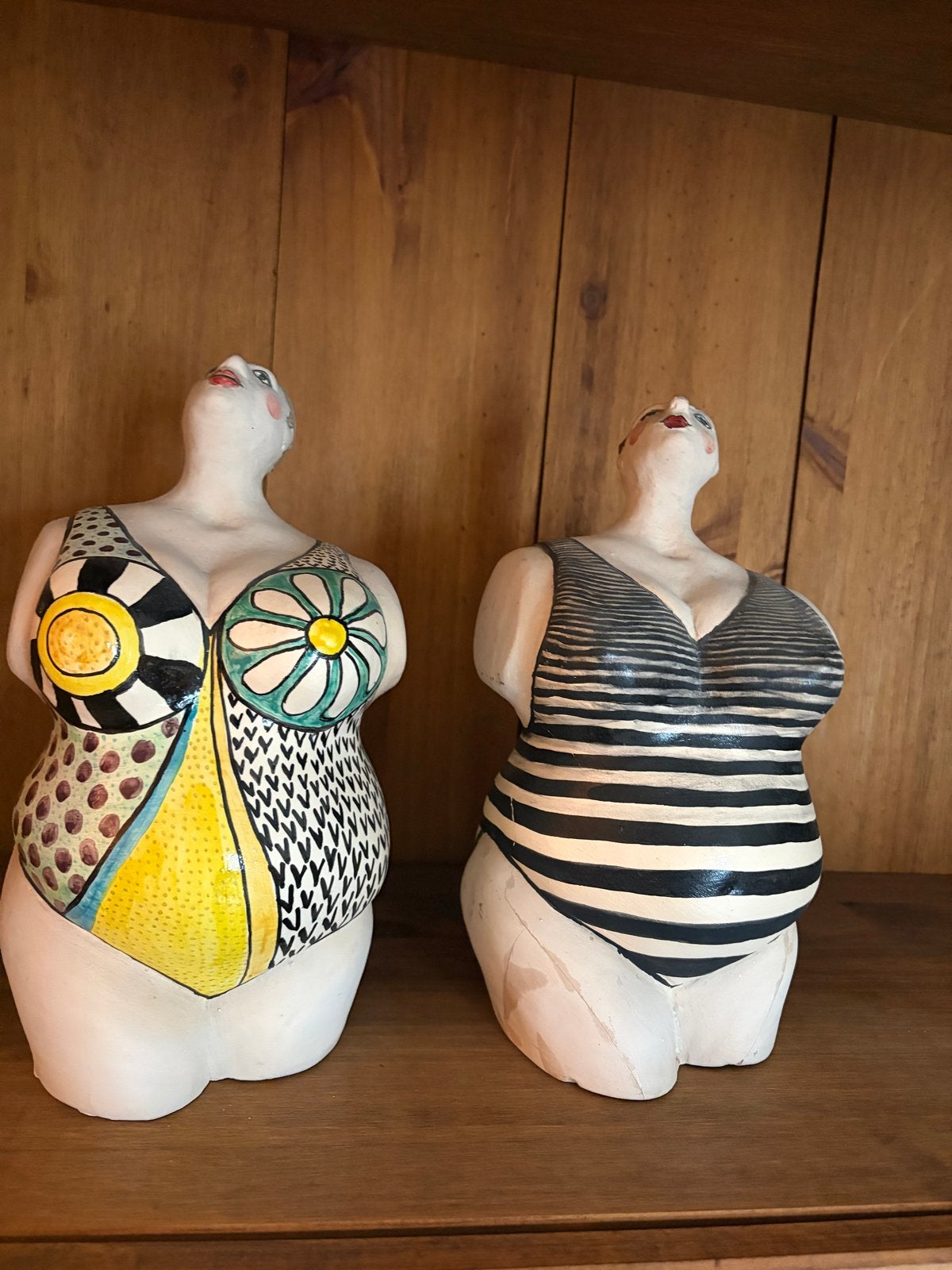 Keramische scuplturen dikke dames, Ophalen of Verzenden, 20 - 50 cm, Steen of Keramiek, Beeld