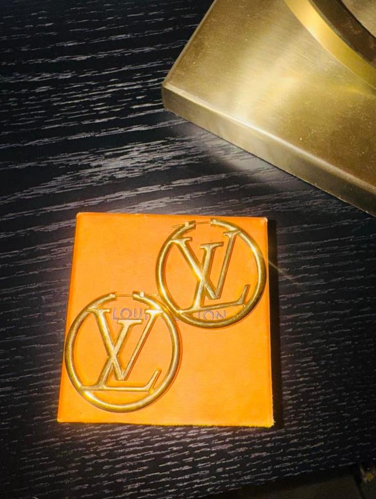 Louis Vuitton oorbellen, Overige materialen, Hangers, Ophalen of Verzenden, Zo goed als nieuw