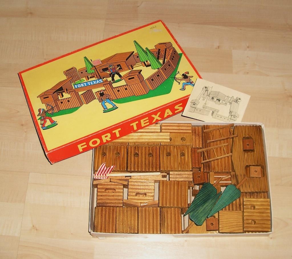 houten speelgoed  -  Fort Texas uit de voormalige DDR, Kinderen en Baby's, Speelgoed | Houten speelgoed, Ophalen of Verzenden