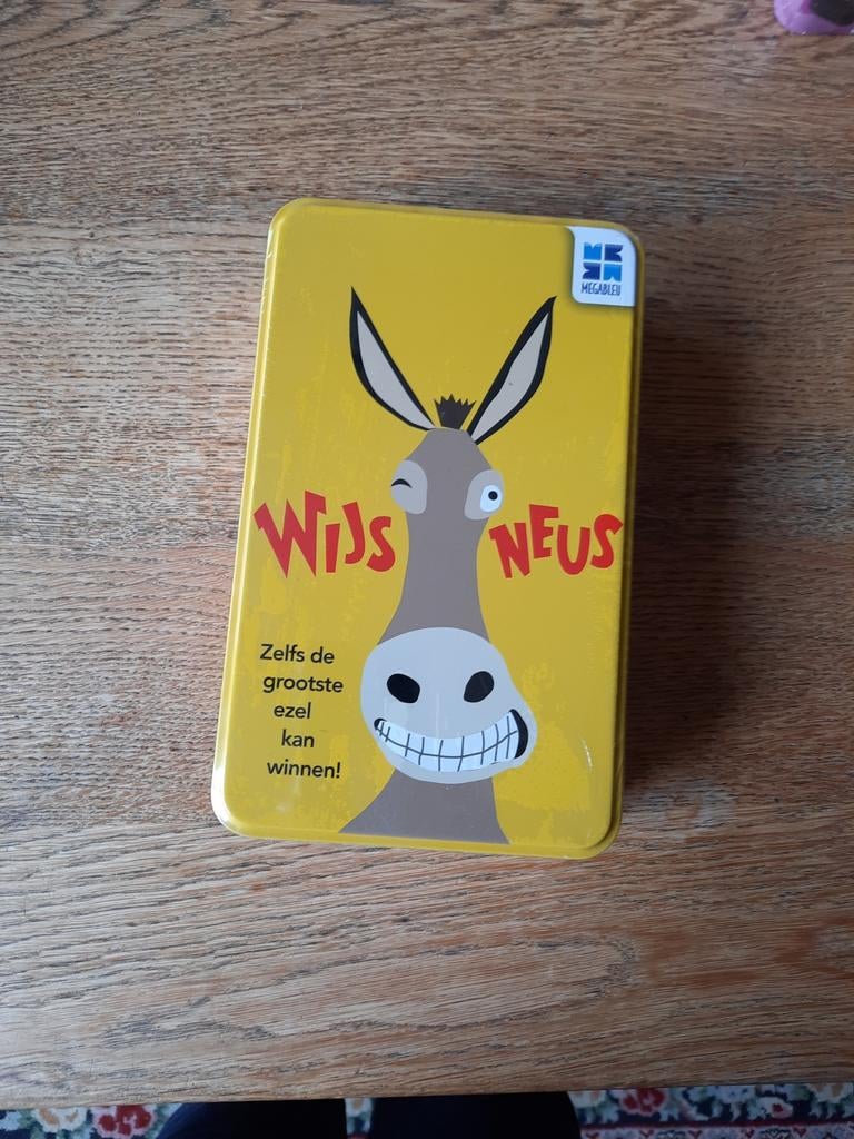 Wijsneus kaartspel in blik - Megableu, Vijf spelers of meer, Ophalen of Verzenden, Nieuw, Megableu