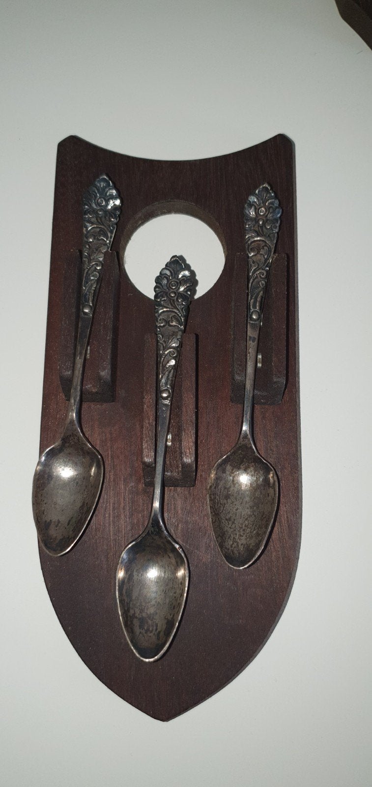 2 x Decoratieve lepels op houten houder, Ophalen of Verzenden