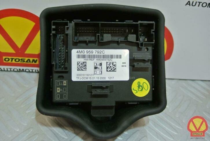 audi a4 s4 8w deur portier module 4m0959792c, Auto-onderdelen, Gebruikt, AUDI AG, Auto-Union-Strasse 1
85045  Ingolstadt, DE, Kundenbetreuung@audi.de