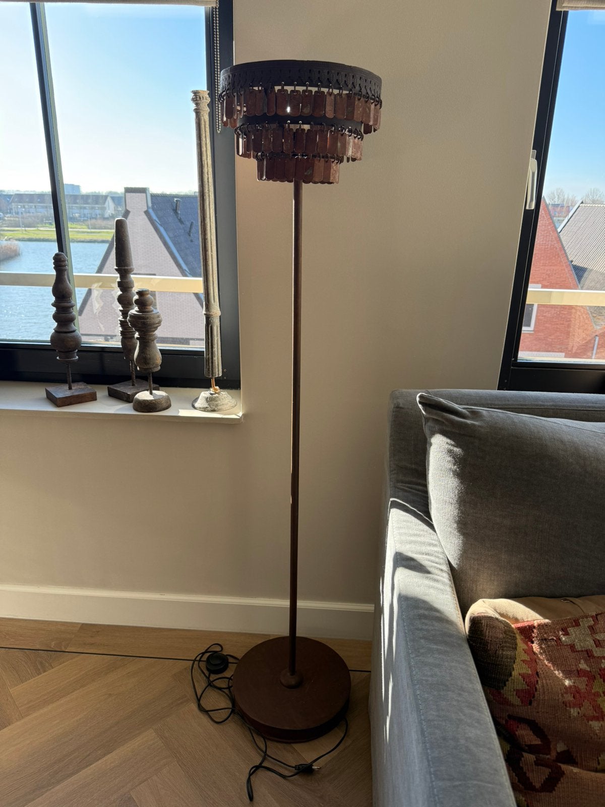 Vloerlamp Hoffz Gudha rond, Ophalen, 150 tot 200 cm