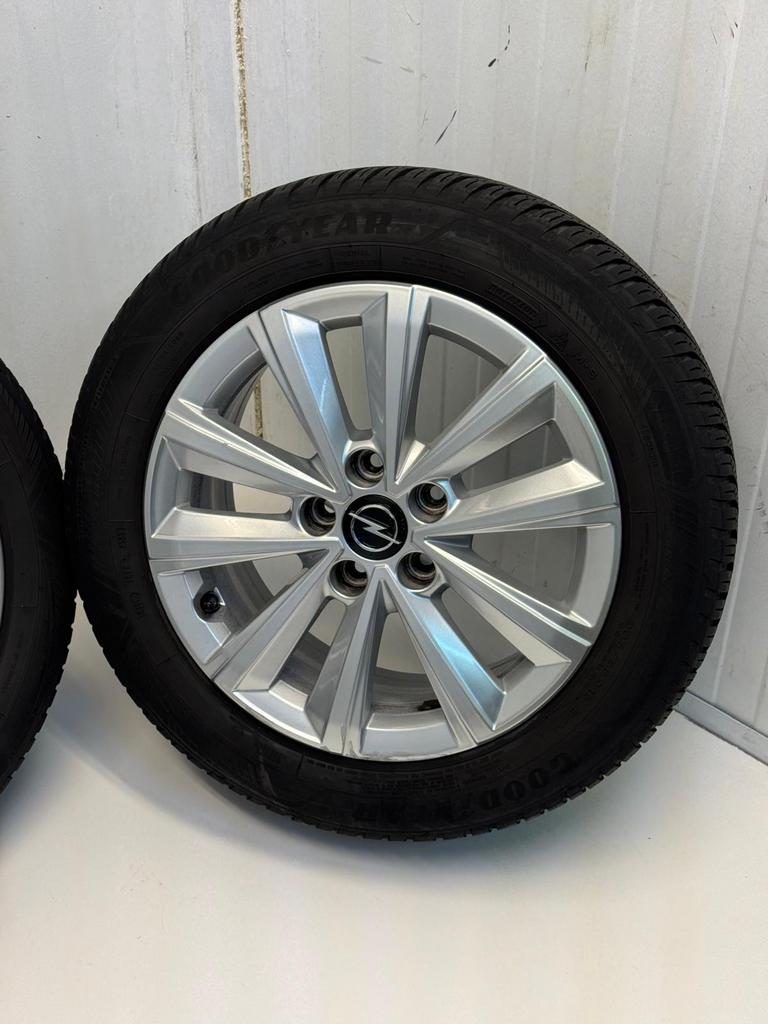 Org. Opel Astra L 2023 velgen set met All-Seasons 205/55R16, Auto-onderdelen, Banden en Velgen, Gebruikt, 16 inch, All Season