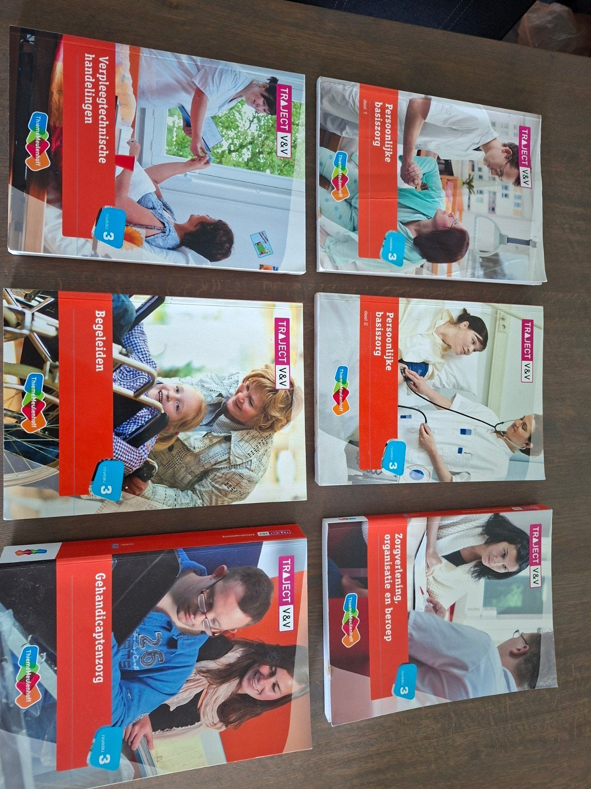 Studieboeken zorgopleiding te koop, Boeken, Ophalen of Verzenden, Beta, Gelezen, MBO