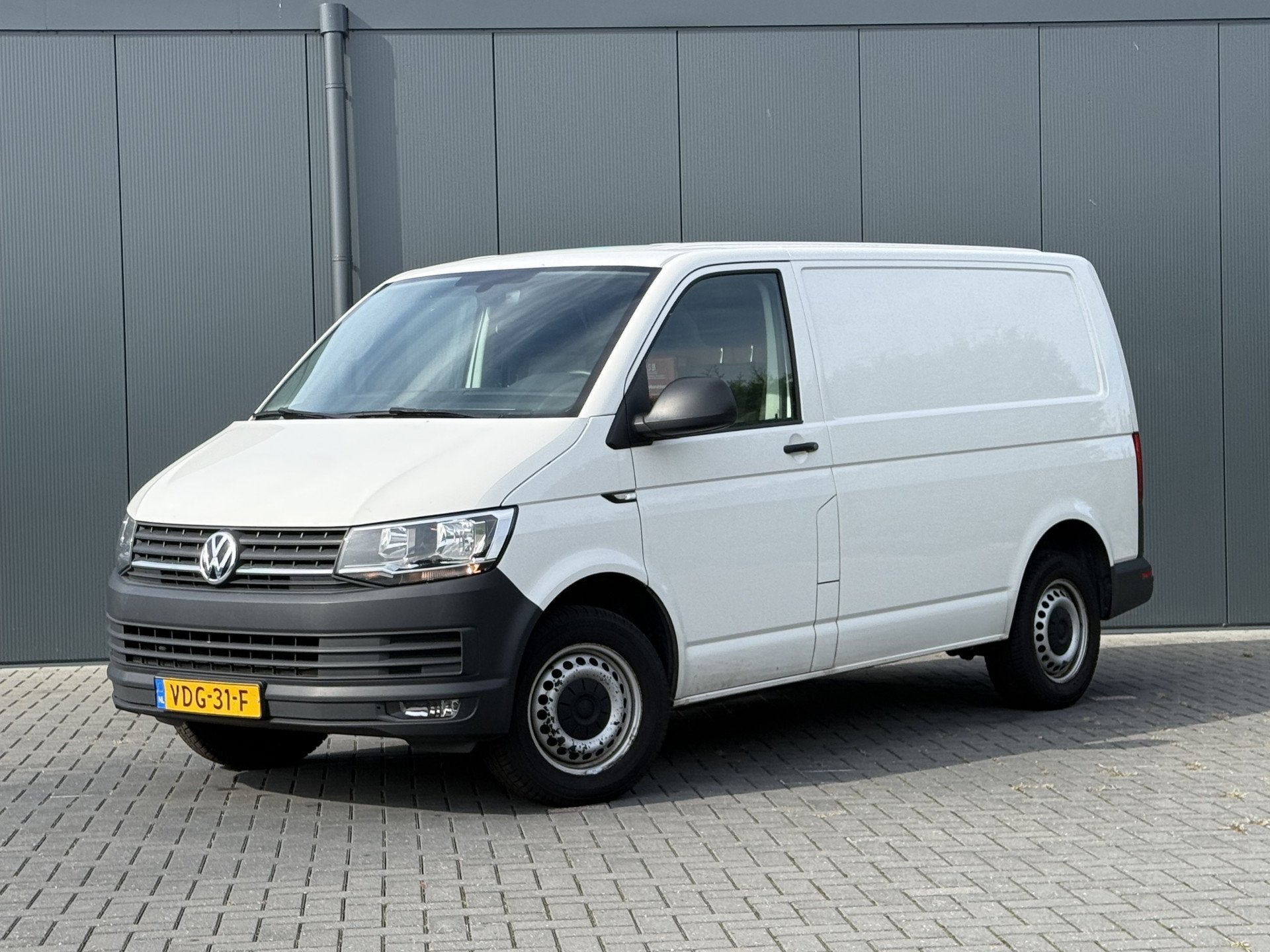 Volkswagen Transporter 2.0 TDI 102 PK / L1H1 / WORDT VERWACH, Auto's, Voorwielaandrijving, Verwarmde buitenspiegels, Gebruikt