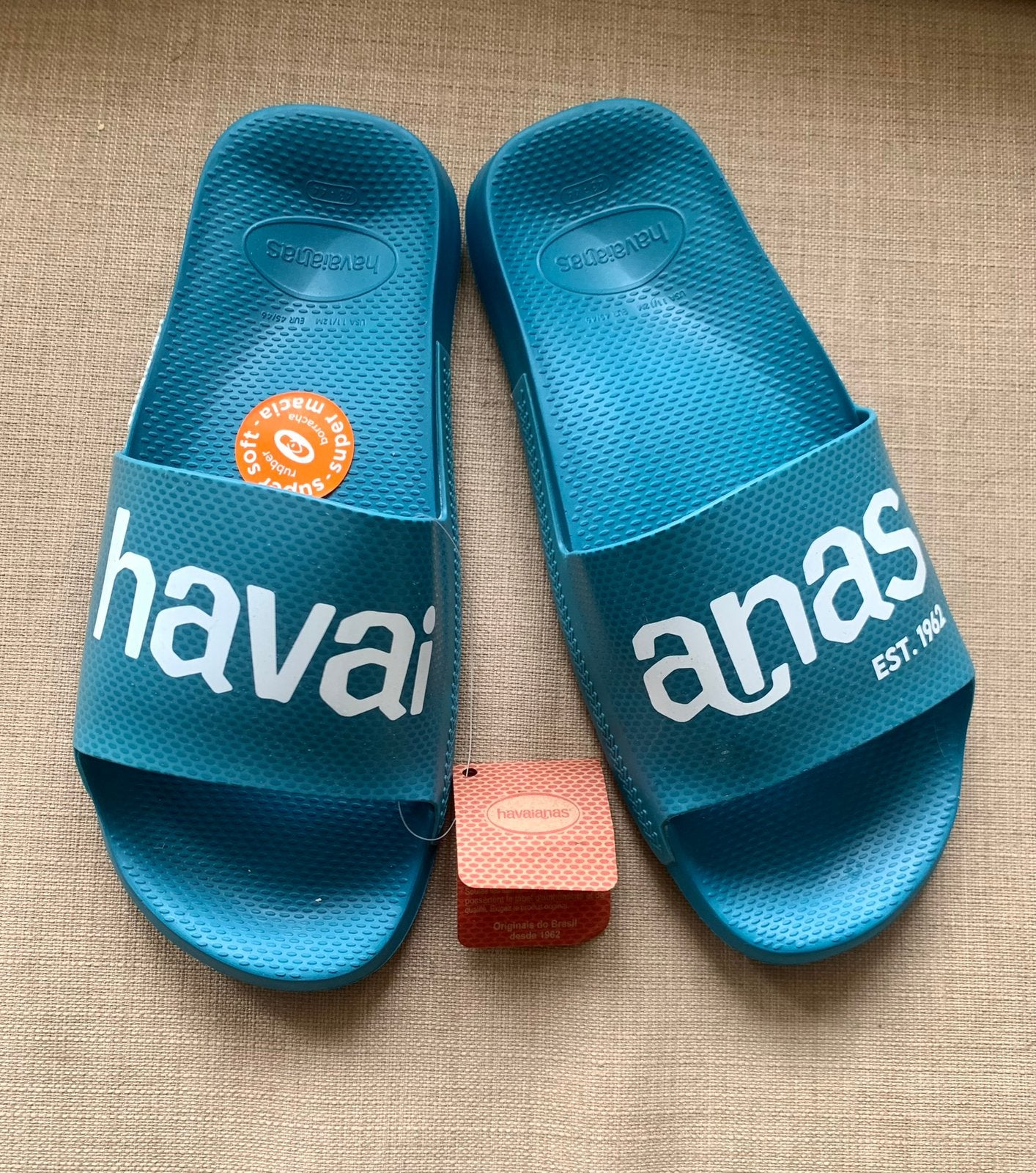 Blauwe badslippers, van merk Havaianas, maat 43/44, Slippers, Blauw, Nieuw, Ophalen of Verzenden