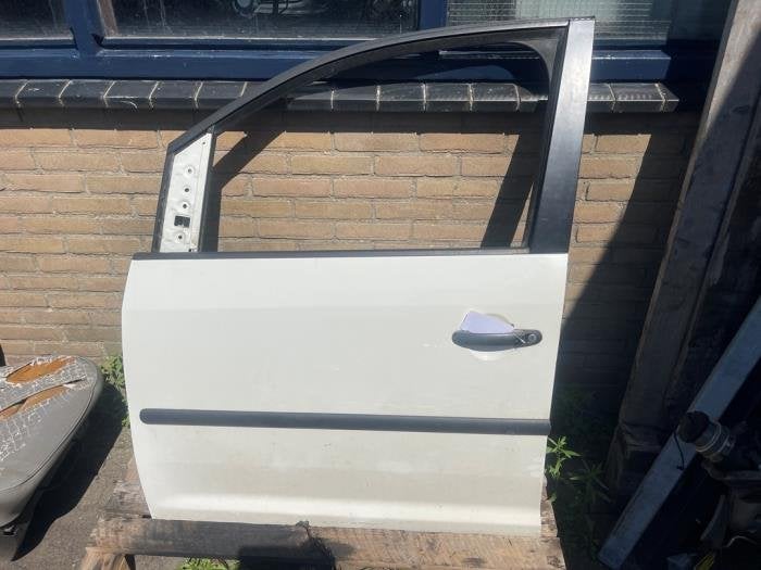 Portier 2Deurs links van een Volkswagen Caddy (L902)