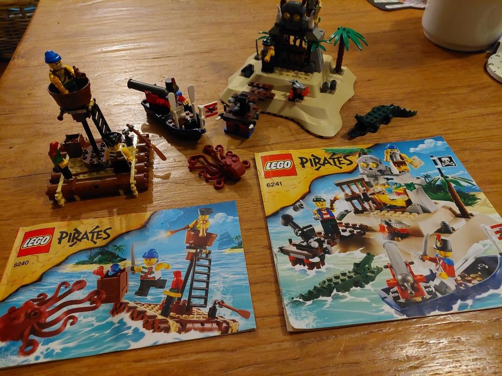 Lego piraten setjes 6241 en 6240, Kinderen en Baby's, Speelgoed | Duplo en Lego, Ophalen of Verzenden, Zo goed als nieuw, Lego