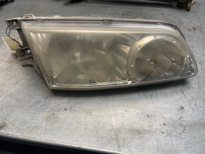 Koplamp rechts van een Hyundai H200, Gebruikt, -, -, Ophalen of Verzenden