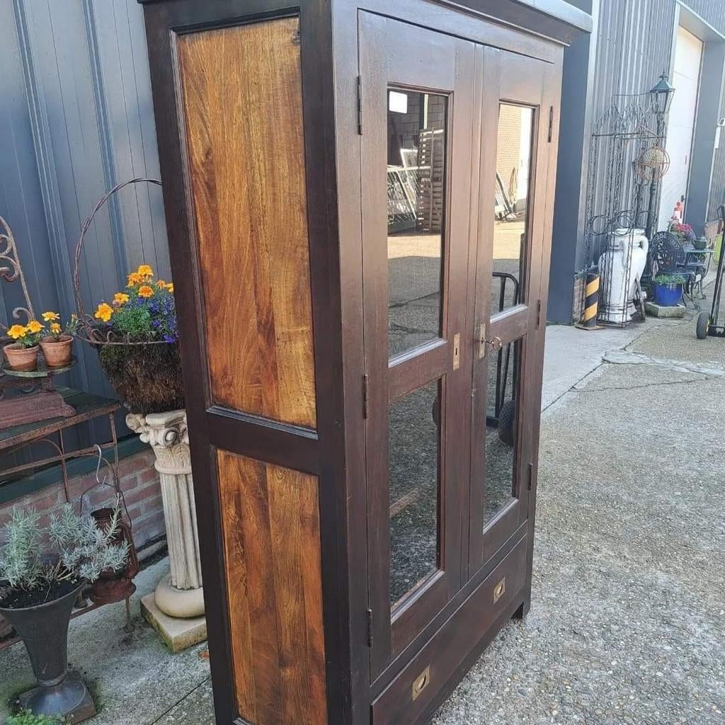 Koloniale vitrinekast, buffetkast afm. 120x53cm en 196cm hoo, Huis en Inrichting, Ophalen of Verzenden, Zo goed als nieuw, 25 tot 50 cm