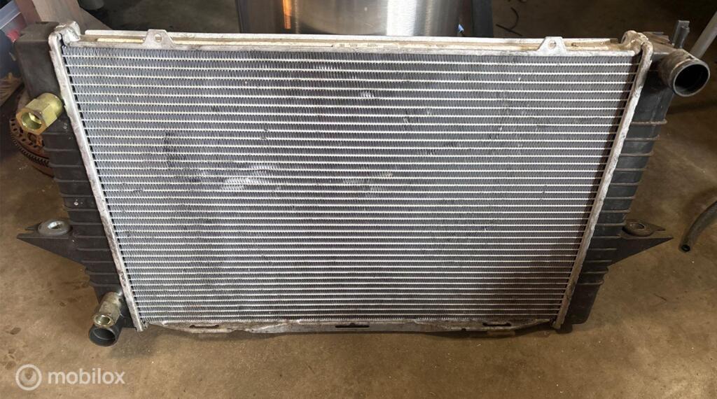 Radiateur Ford Focus III ('11-'18) cn15-17d659, Gebruikt, Ford, Ophalen of Verzenden, Ford