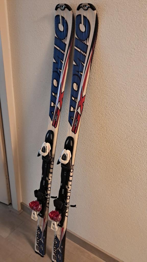 Atomic skies 156cm, Sport en Fitness, Ophalen, 140 tot 160 cm, Gebruikt, Carve