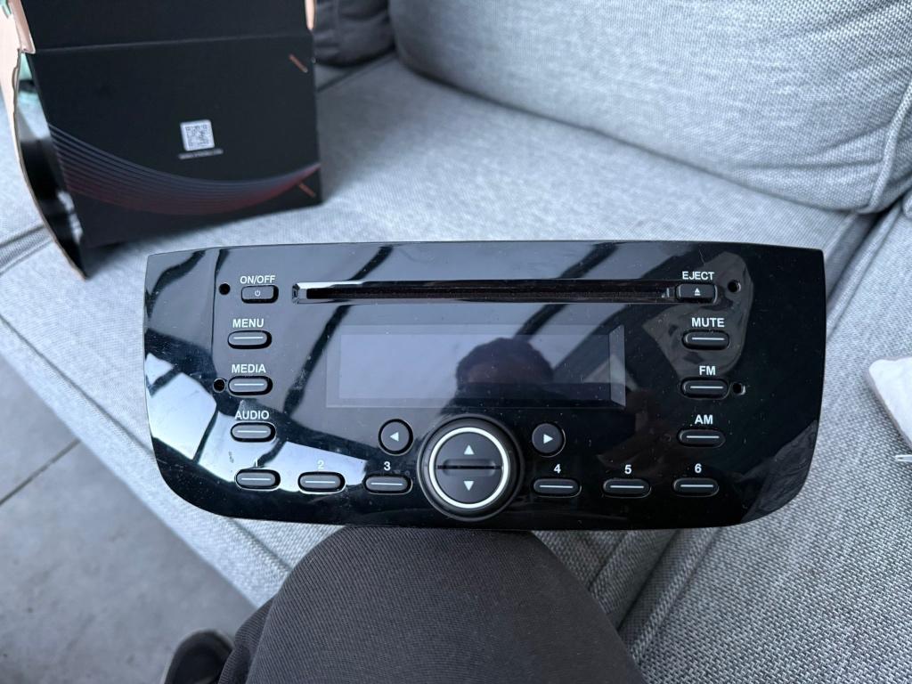 Originele autoradio Fiat Punto Twinair, Auto diversen, Ophalen of Verzenden, Gebruikt