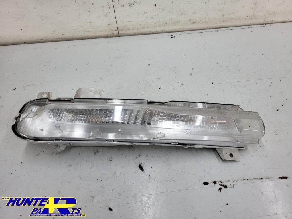 Dagrijverlichting R Volvo V40 II ('12-'19) 31290581, Gebruikt, Ophalen of Verzenden, Volvo, Volvo