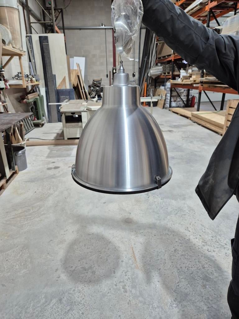 Partij industriële hanglampen te koop., Huis en Inrichting, Lampen | Hanglampen, Nieuw, Ophalen of Verzenden, Metaal, Minder dan 50 cm