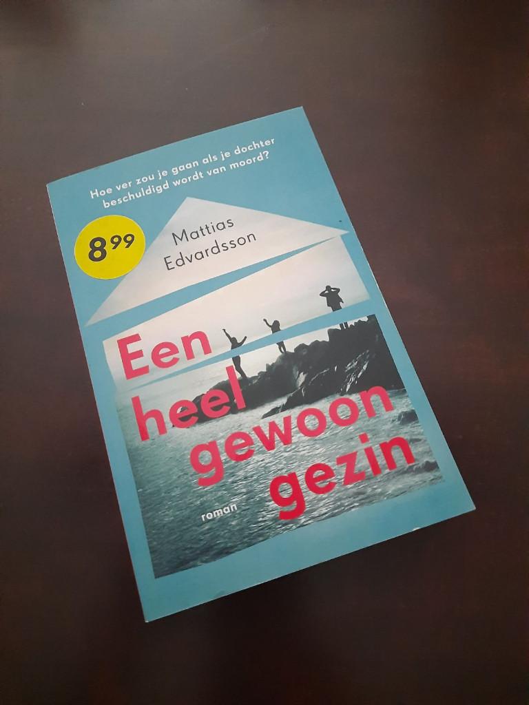 Mattias Edvardsson - een heel gewoon gezin, Boeken, Ophalen of Verzenden, Zo goed als nieuw
