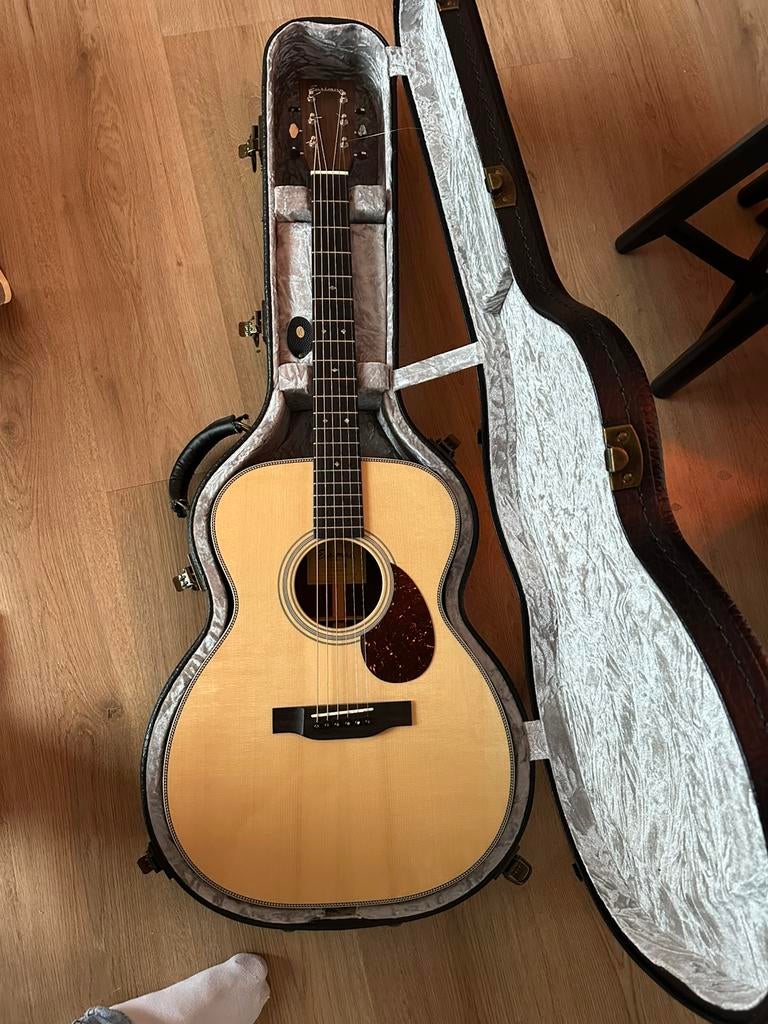 Eastman EOM20 Gitaar + koffer (2021), Muziek en Instrumenten, Snaarinstrumenten | Gitaren | Akoestisch, Ophalen of Verzenden, Zo goed als nieuw