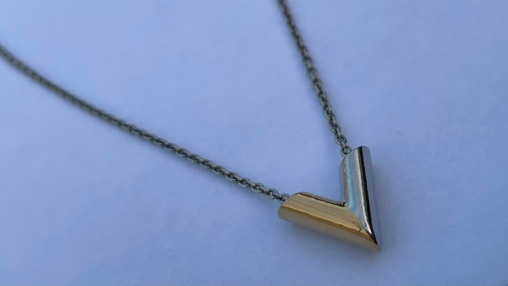 Louis vuitton ketting, Sieraden, Tassen en Uiterlijk, Kettingen, Met hanger, Ophalen of Verzenden, Zo goed als nieuw, Zilver