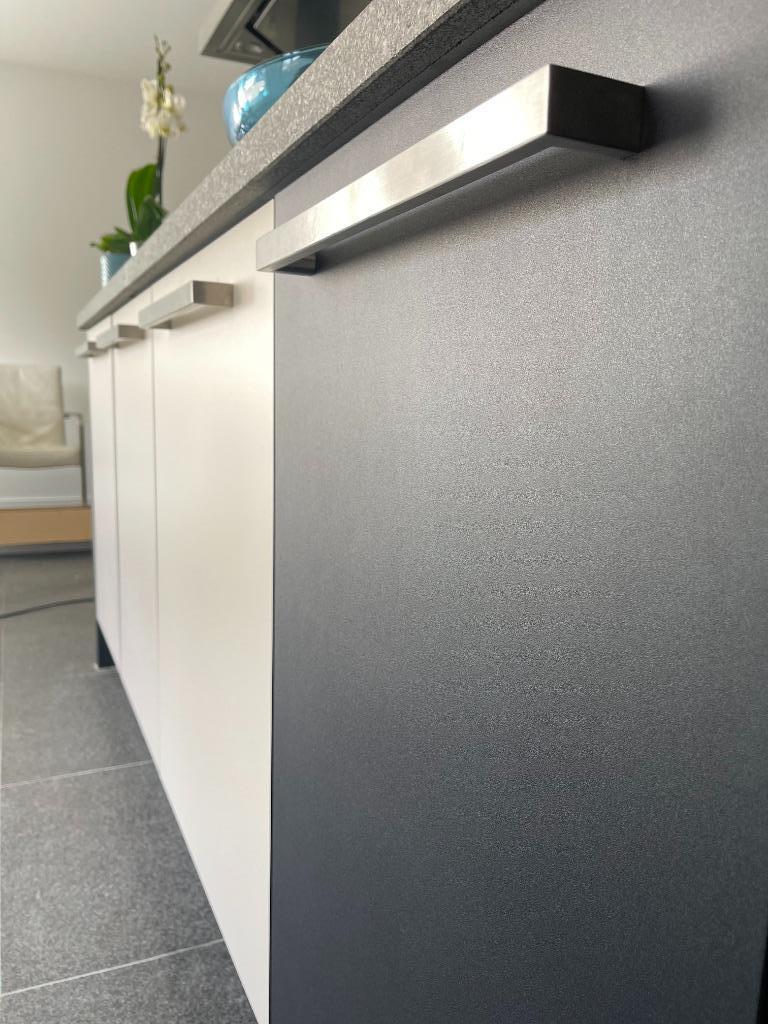 Keuken wrappen? Bespaar duizenden euro's met een nieuwe look, 24-uursservice