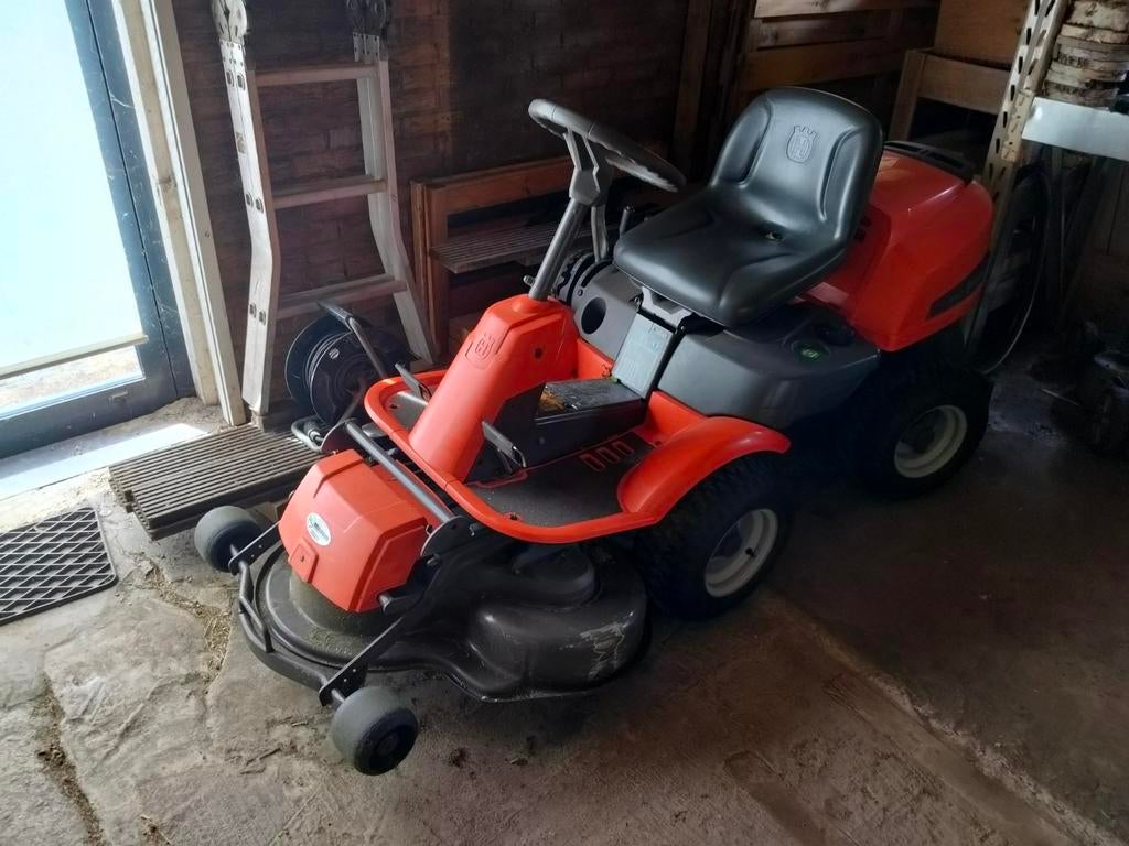Husqvarna R11C Zitmaaier - 98cm Maaibreedte, Tuin en Terras, Zitmaaiers, Ophalen, Gebruikt, Husqvarna, 90 tot 120 cm