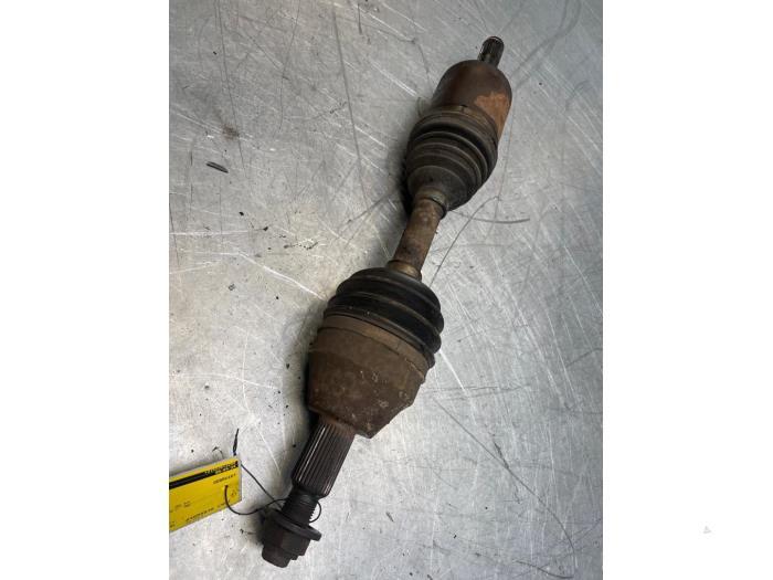 Aandrijfas links-voor van een Dodge Nitro, Ophalen of Verzenden, 3 maanden garantie, Gebruikt, Dodge