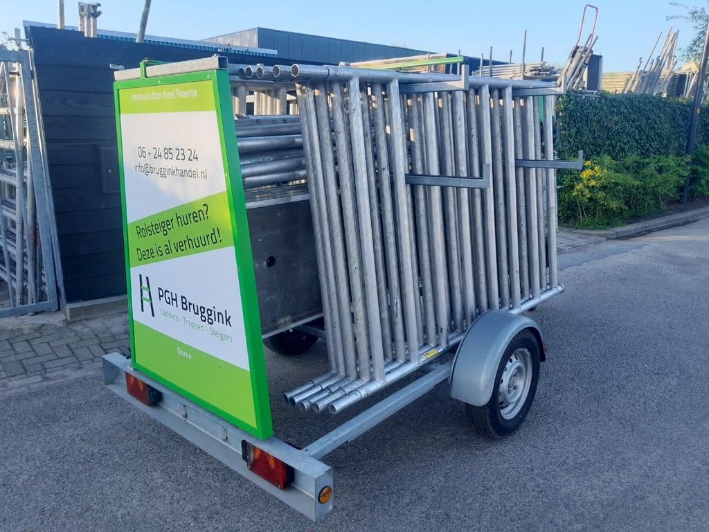 Te huur rolsteiger op aanhanger steiger Altrex Custers ASC, Ophalen, Zo goed als nieuw, Rolsteiger of Kamersteiger, 5 meter of hoger