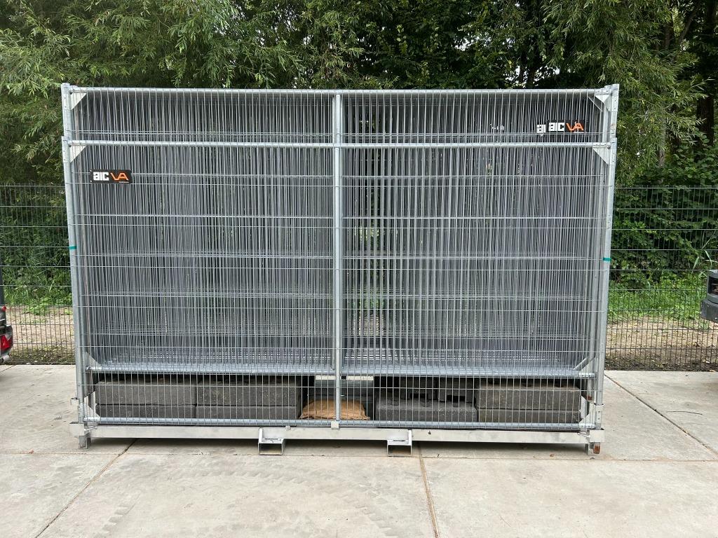 Bouwhek combipallet met 30 sets bouwhekken anti climb ZGAN, Ophalen, Zo goed als nieuw