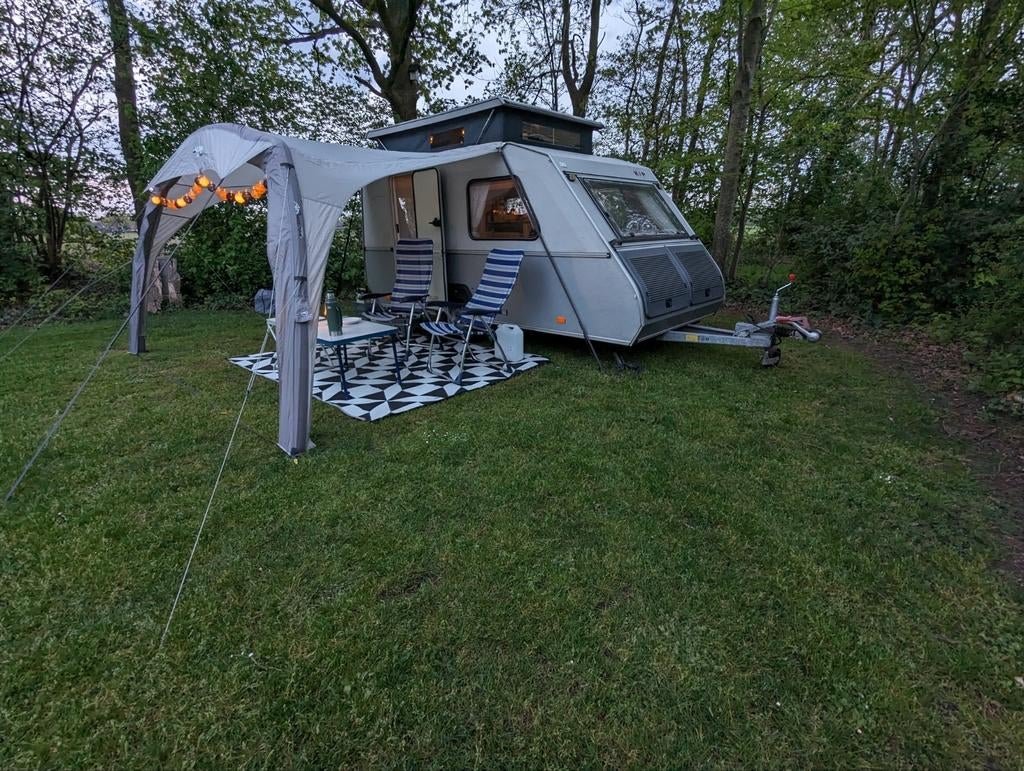 Caravan huren |Retro Kip caravan te huur| Volledige inboedel, Caravans en Kamperen, Verhuur