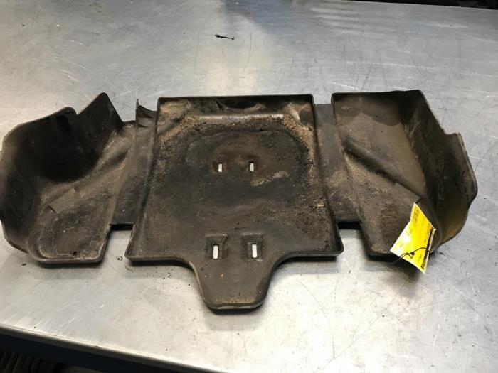 Motor Beschermplaat van een Porsche Boxster, Gebruikt, -, -, Porsche