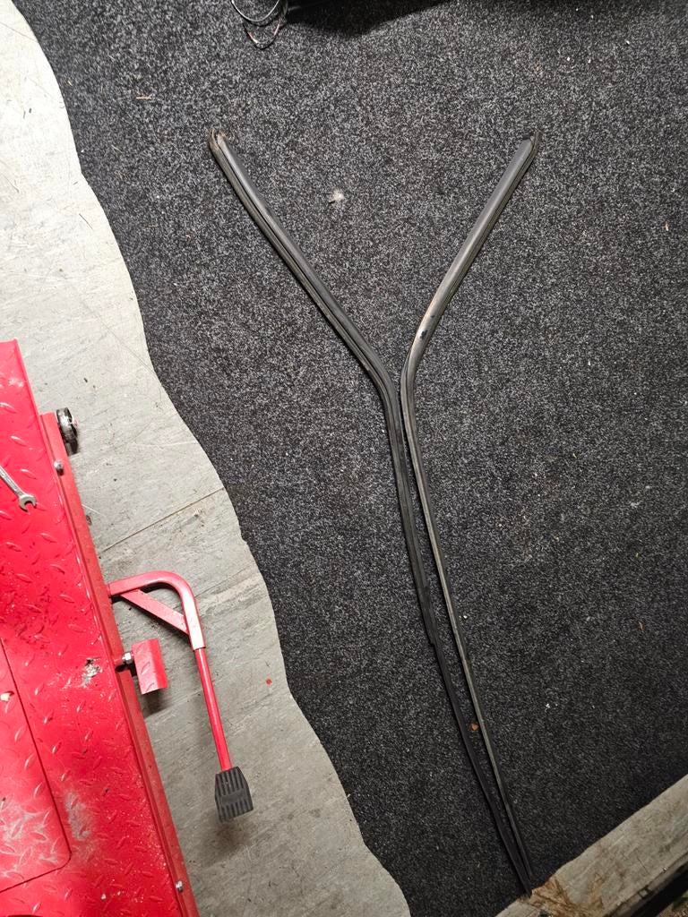 Dak lijsten rubber vw golf 2 mk2 3 deurs origineel, Auto-onderdelen, Carrosserie en Plaatwerk, Ophalen, Gebruikt, Links, Volkswagen