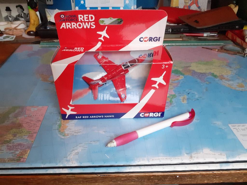 Red Arrows - Corgi UK  9 cm lang en nieuw, Verzenden, Nieuw, Schaalmodel