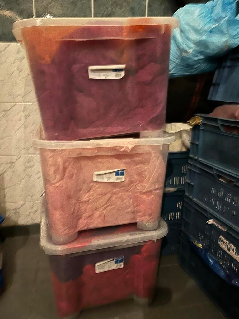 Grote partij stof - diverse kleuren en materialen, Hobby en Vrije tijd, Stoffen en Lappen, Ophalen, Overige materialen, Gebruikt
