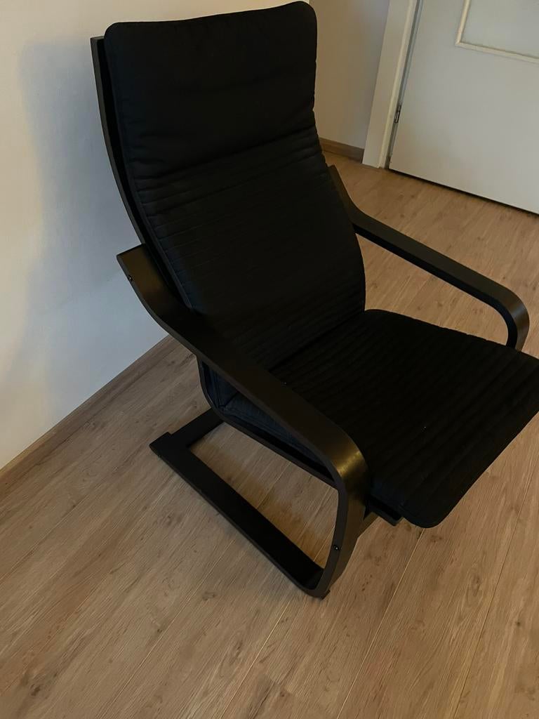 Ikea Poäng stoel, zwartbruin/Knisa zwart, Ophalen, Zwart, Zo goed als nieuw, Eén