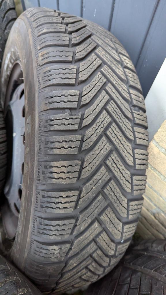 4 x Winterbanden met velg 195/65 R 15, Ophalen, Gebruikt, 15 inch, Banden en Velgen