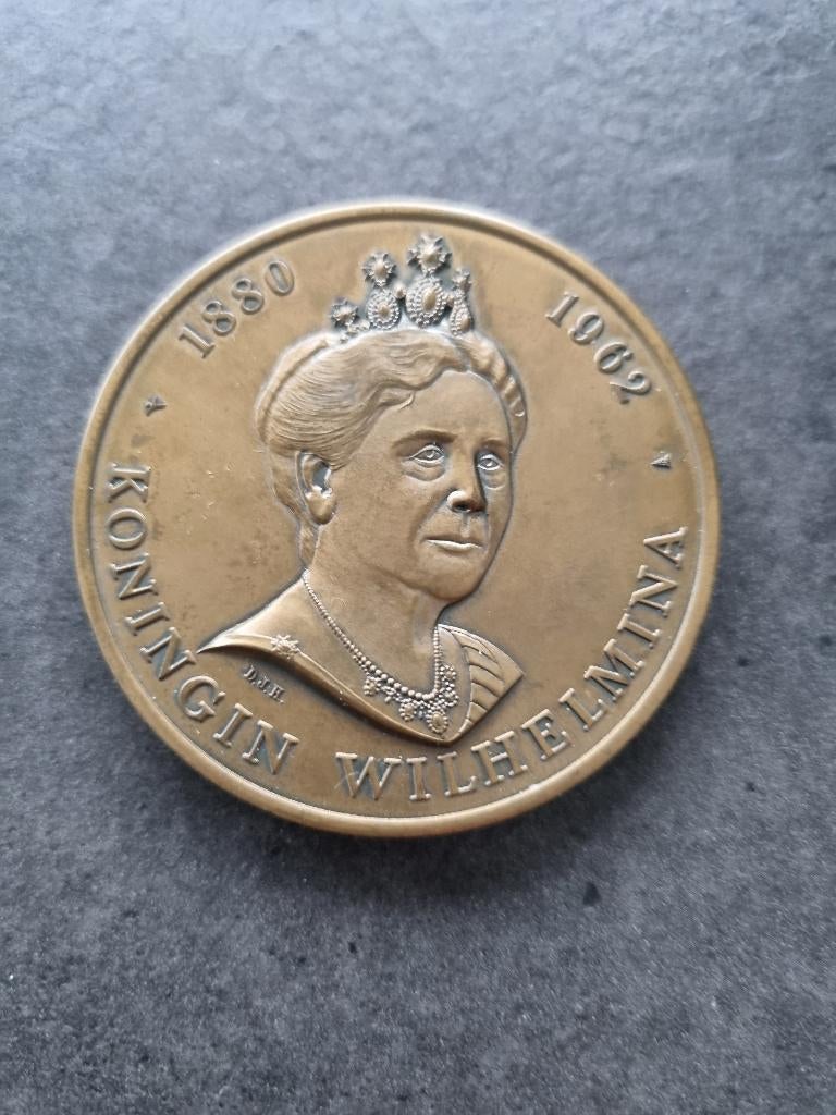 Grote bronzen penning  Wilhelmina/het Loo, Verzenden, Brons, Nederland