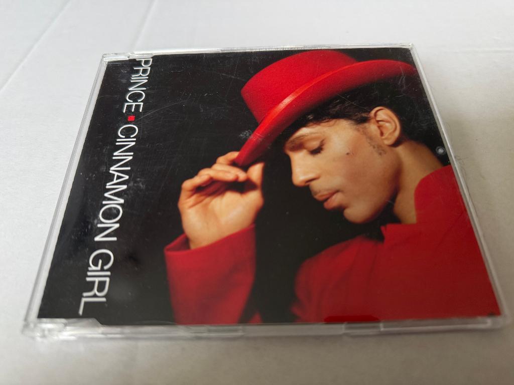 Prince Cinnamon Girl, Ophalen of Verzenden, Zo goed als nieuw
