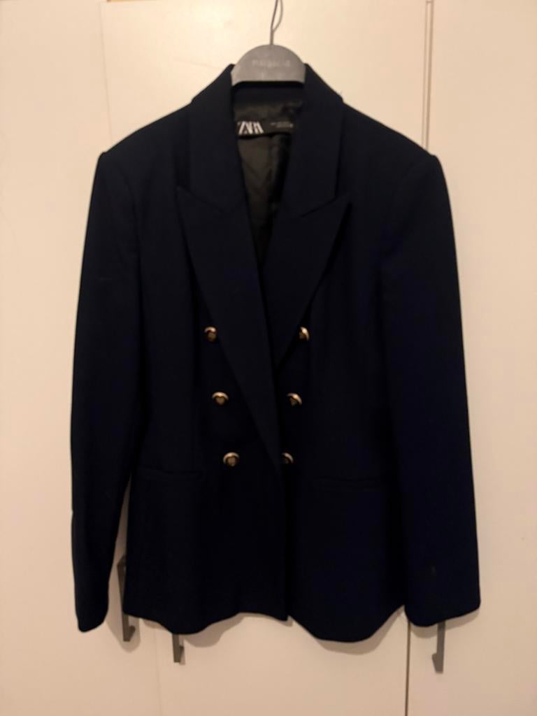Elegante blauwe blazer van Zara, Kleding | Dames, Jasjes, Kostuums en Pakken, Maat 38/40 (M), Blauw, Ophalen of Verzenden, Zo goed als nieuw