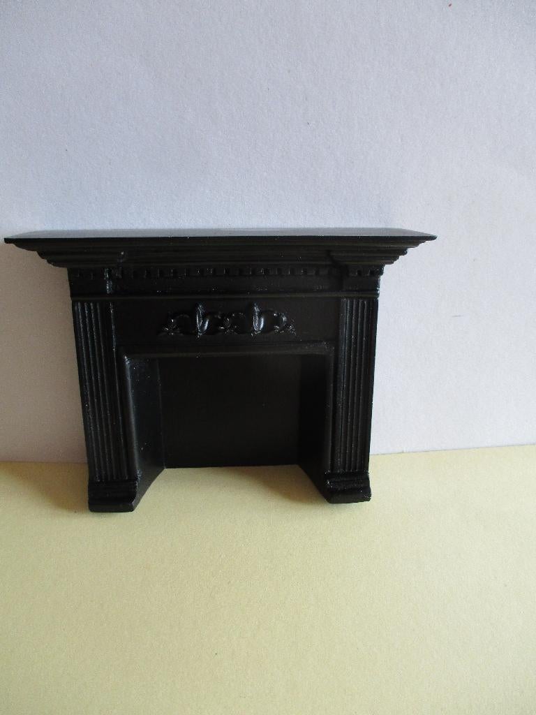 poppenhuis zware schouw polyresin, Verzamelen, Poppenhuizen en Toebehoren, Ophalen of Verzenden, Zo goed als nieuw, Decoratie