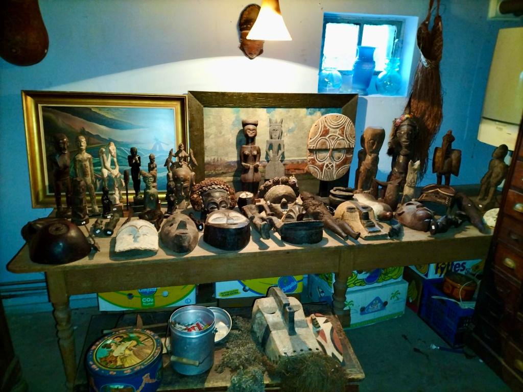 Grote collectie etnografica / beelden / maskers, Ophalen of Verzenden