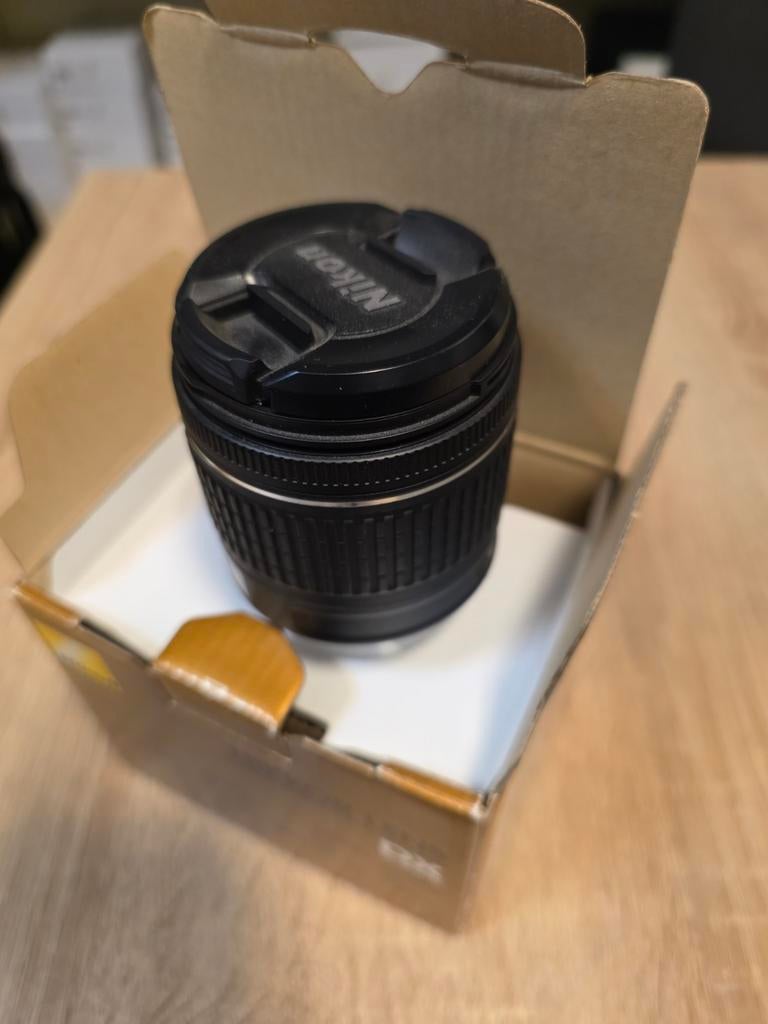Nikon AF-P DX Nikkor 18-55mm lens nieuw in doos, Audio, Tv en Foto, Fotografie | Lenzen en Objectieven, Ophalen of Verzenden, Gebruikt