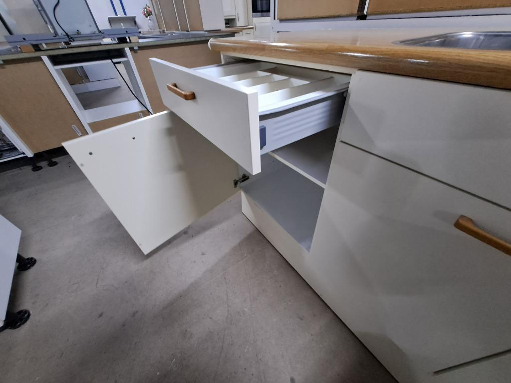 Complete Keuken Compleet met APP 2651 120Keukens op voorraad, Ophalen of Verzenden, Zo goed als nieuw, Met kookeiland