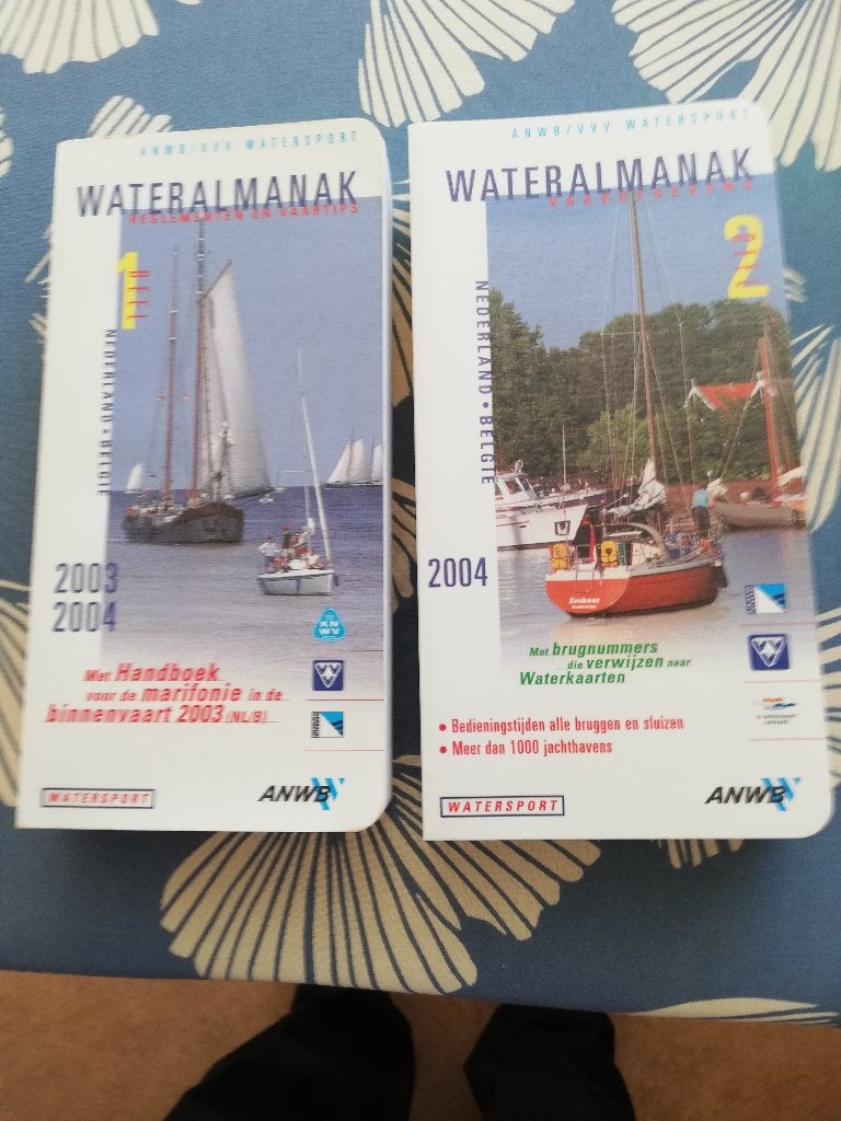 Wateralmanak 1 en Wateralmanak 2, Ophalen of Verzenden, Gebruikt, Boek of Waterkaart