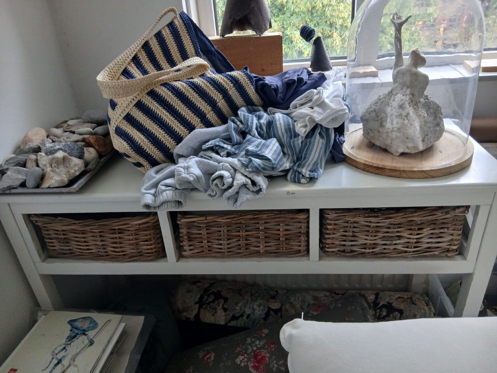 Sidetable met 3 rieten mandjes - Ophalen in Zwolle, Minder dan 45 cm, Gebruikt, Ophalen of Verzenden, 75 cm of meer