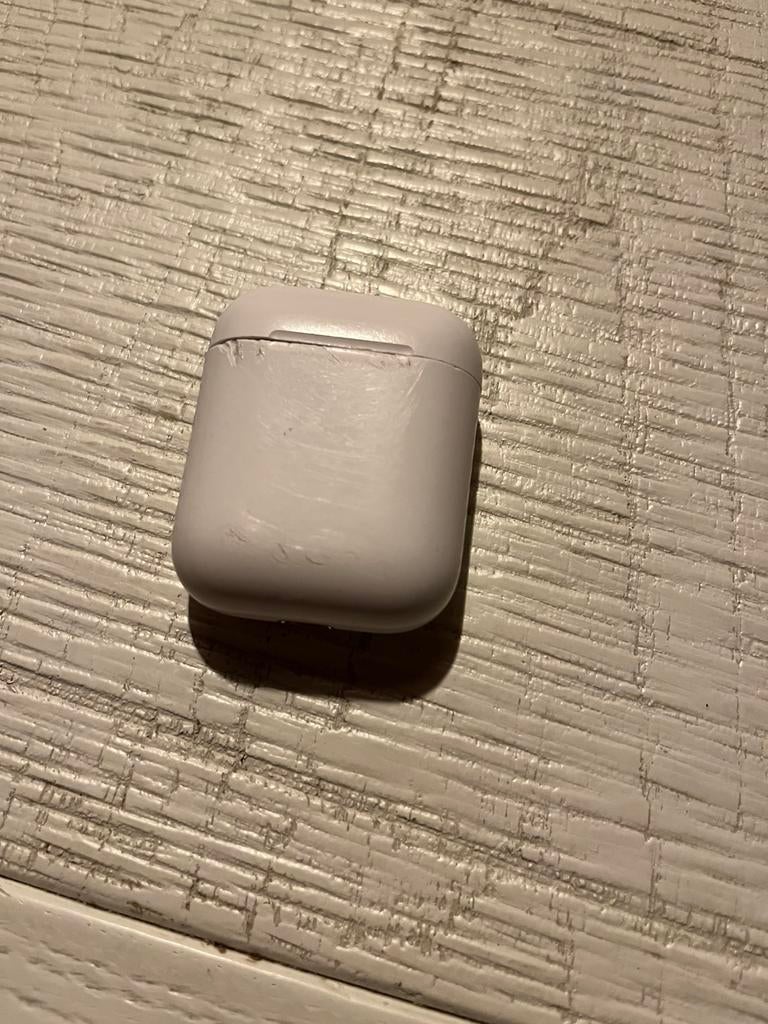 Airpod laadcase gen2 zonder oortjes, Telecommunicatie, Mobiele telefoons | Oordopjes, Ophalen of Verzenden, Gebruikt, Wit, Apple